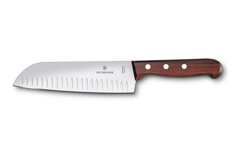 Couteau santoku alvéolé victorinox wood 17cm manche en érable 3 rivets