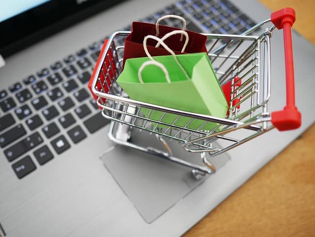Les meilleures astuces pour choisir un supermarché en ligne